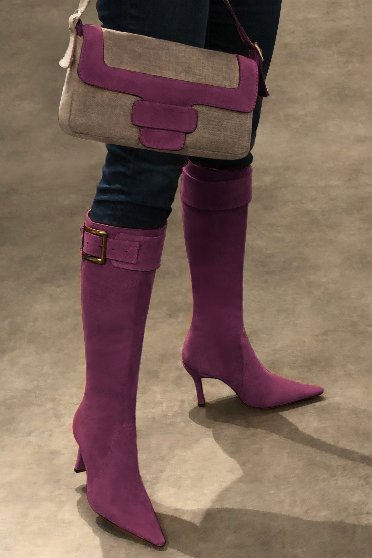 Tan beige and mulberry purple women's dress handbag, matching pumps and belts. Worn view - Florence KOOIJMAN